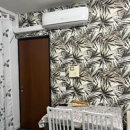 Tazzoli 11 Apartment